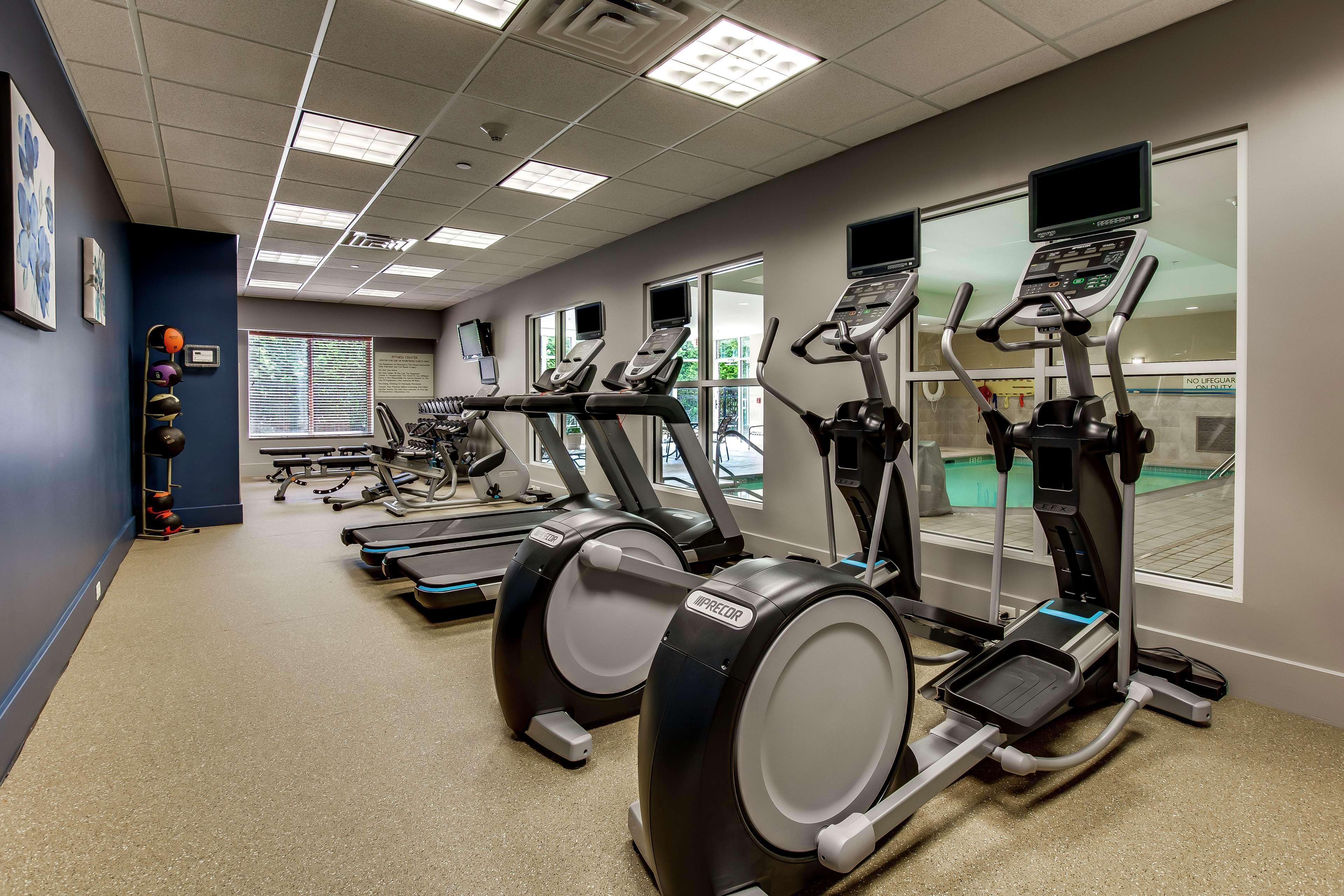 Hilton Garden Inn Louisville-Northeast Экстерьер фото