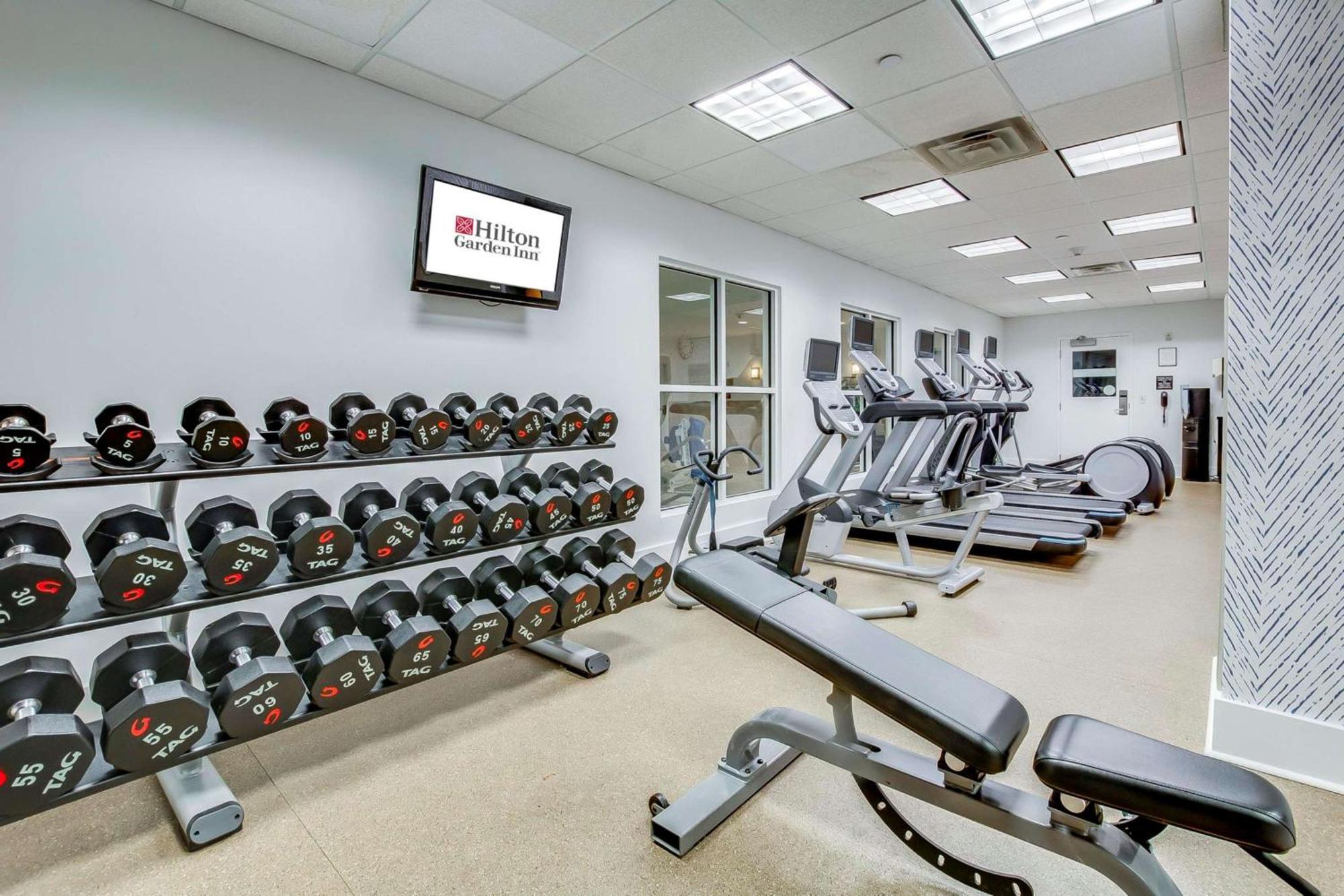 Hilton Garden Inn Louisville-Northeast Экстерьер фото