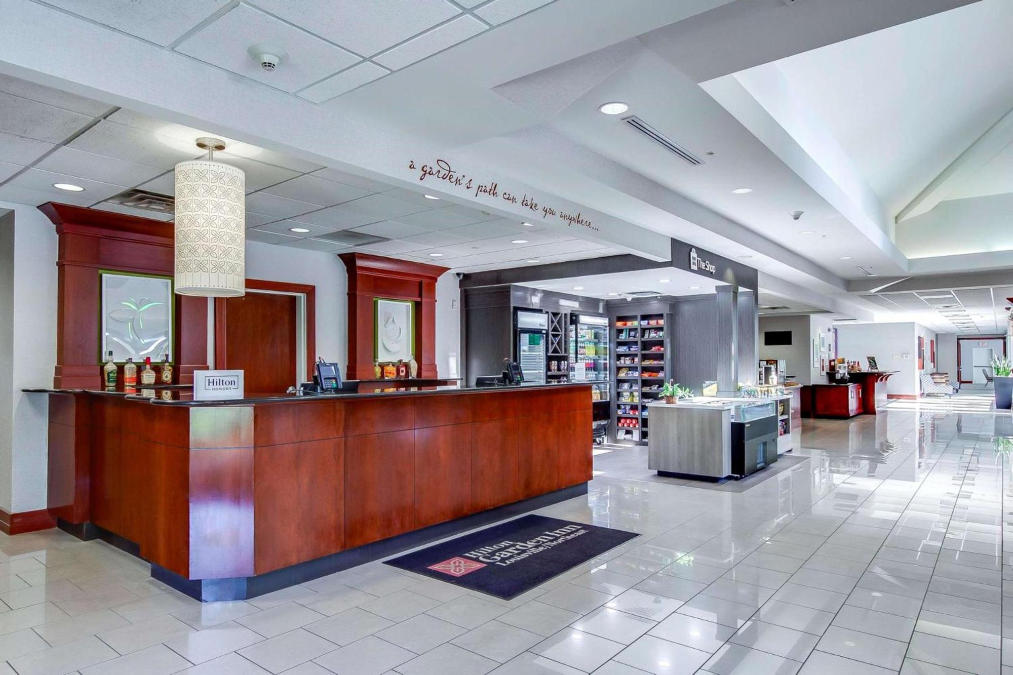 Hilton Garden Inn Louisville-Northeast Экстерьер фото